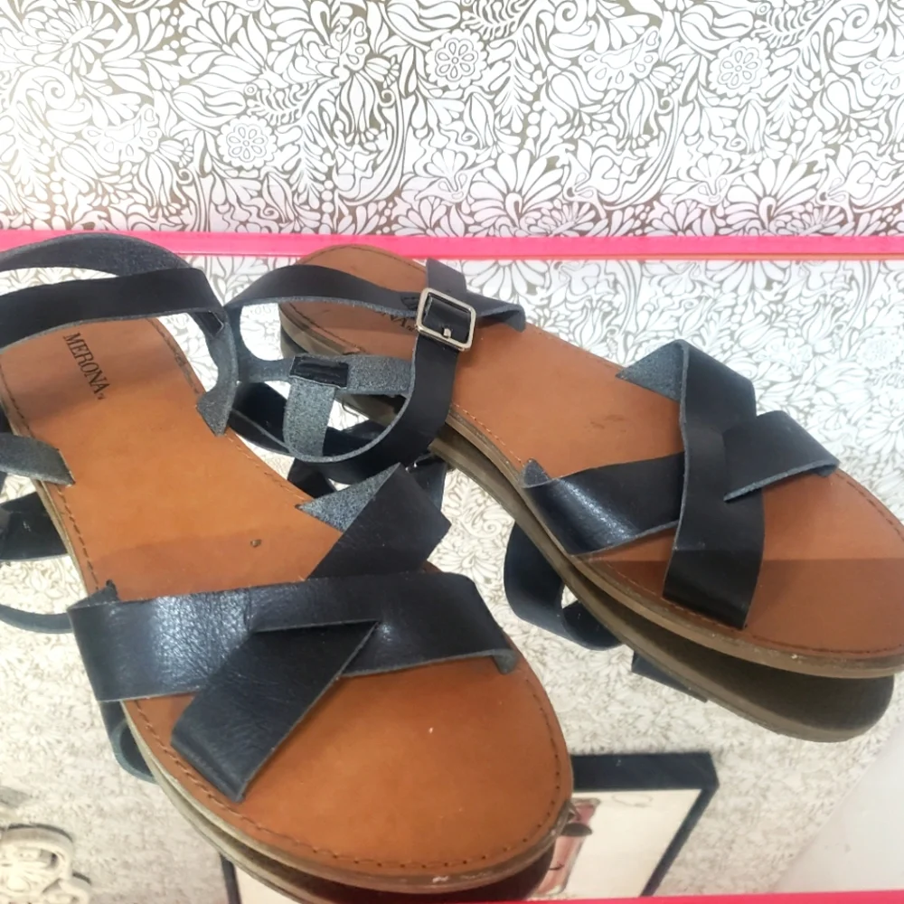 Woman sandals - Picture 1 of 1
